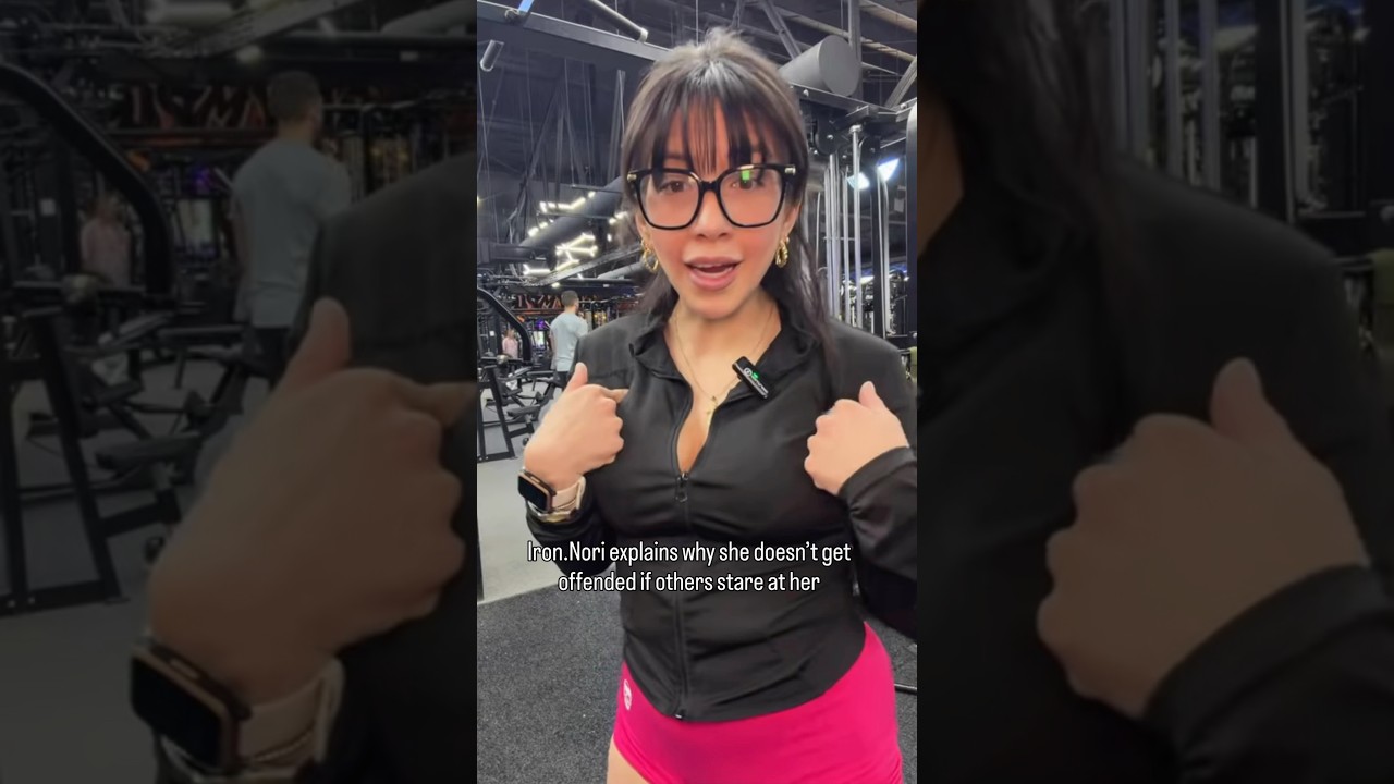 Я опубликовала это с опозданием. Но вы же меня знаете. Мне нравятся мои наряды, и всё. 