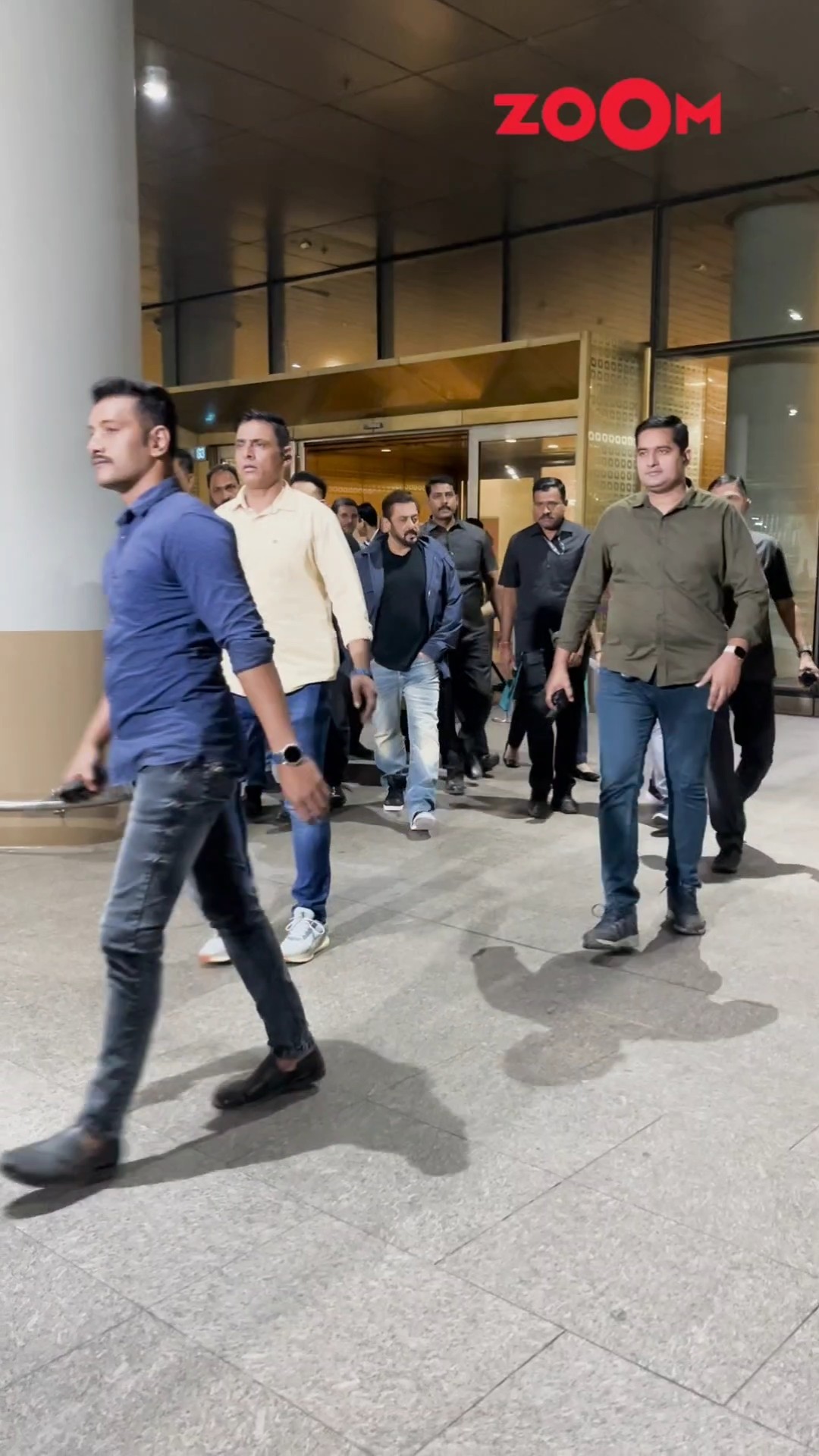 Salman Khan RETURNS in the city after Dubai event ? #salmankhan #shorts