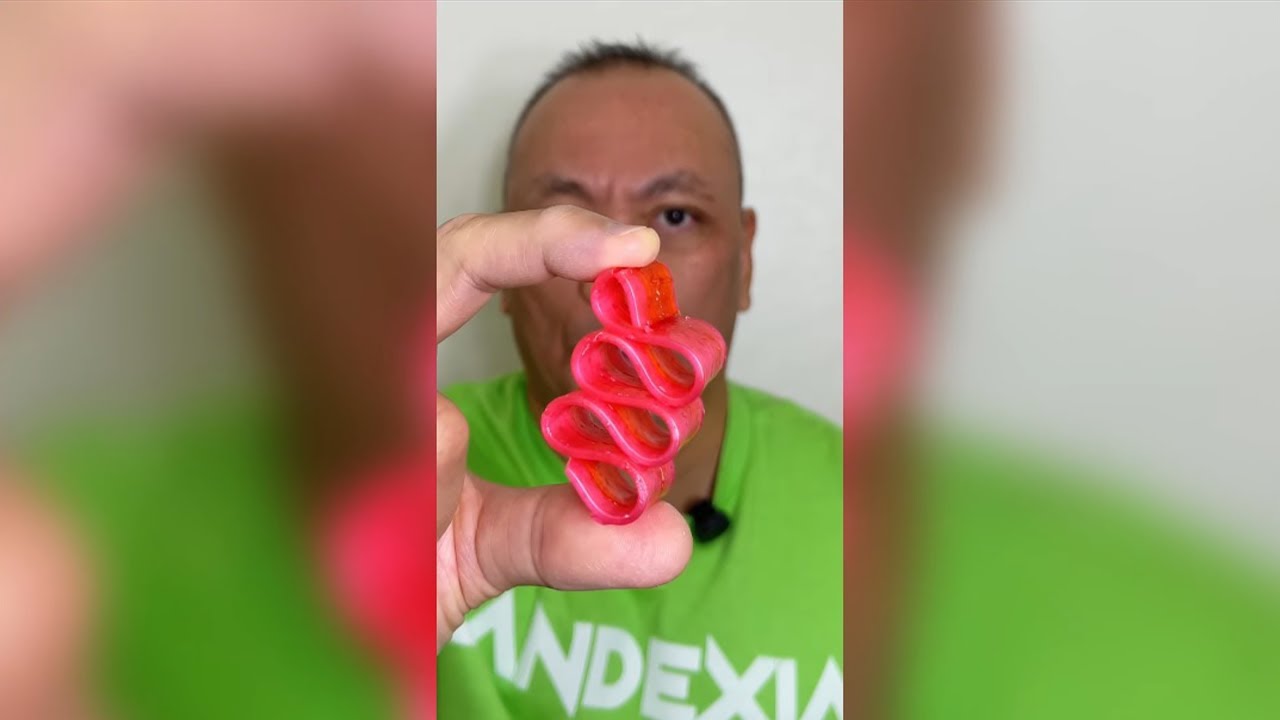 👂ASMR SEVIGNY’S THIN RIBBON CHRISTMAS CANDY RASPBERRY FLAVOR EATING ...