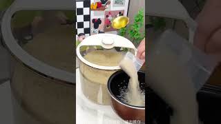 There Are Products In The Window The Rotating Design Is Very For Taking Rice