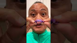 👂👂ASMR AMERICA'S ORIGINAL DUBBLE BUBBLE GUM GRAPE FLAVOR AND EATINGSOUNDS 👂👂 #asmr #shorts #comedy