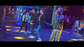MBAND и Регина Панина - Посмотри на меня (live в парке музеон) MBAND и Регина Панина - Посмотри на меня (live в парке музеон)