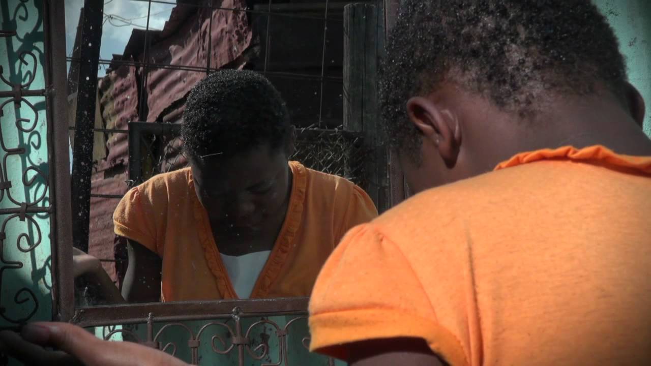 Aids Campaign2012 Mirror