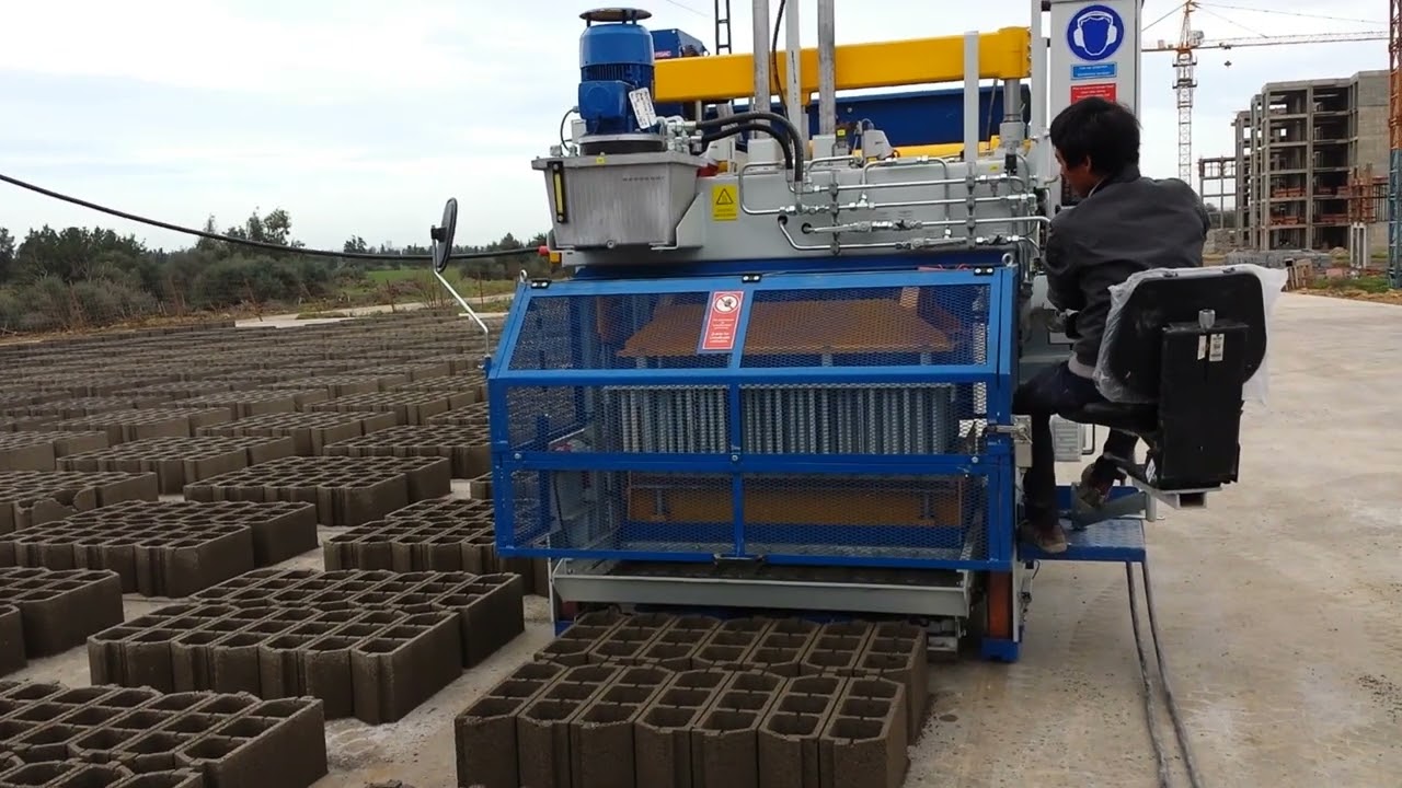 Germany Zenith 913 Traveller in Algeria