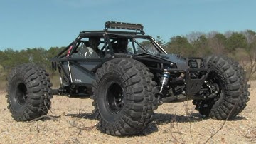 Axial Yeti 1/10 Rock Racer - Short Bashing Movie