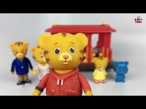 daniel-tiger-family-trolley-ride-fun-play-|-daniel-tiger-neighborhood-funny-videos-!