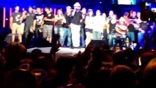 Toby Keith Salutes Wounded Warriors in Encore