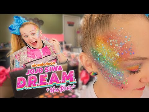 GET READY WITH ME ON TOUR!! (Rainbow DREAM Makeup!🌈)- JoJo Siwa