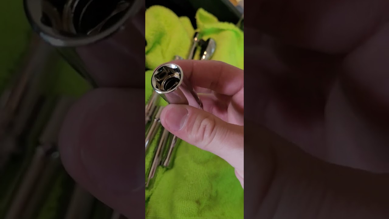 how to REMOVE spark plugs on 2015+ yamaha R1