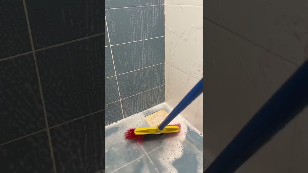 The Pink Stuff Bathroom Foam Cleaner 