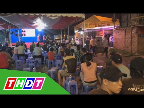 Video Người dân đem vũ khí đi đổi gạo tại chợ đầu mối Thủ... - youtube
