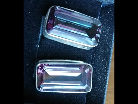 Alexandrite-АЛЕКСАНДРИТ-РЕВЕРС.Изменение цвета при ультрафиолетовом свете. #александрит #Alexandrite
