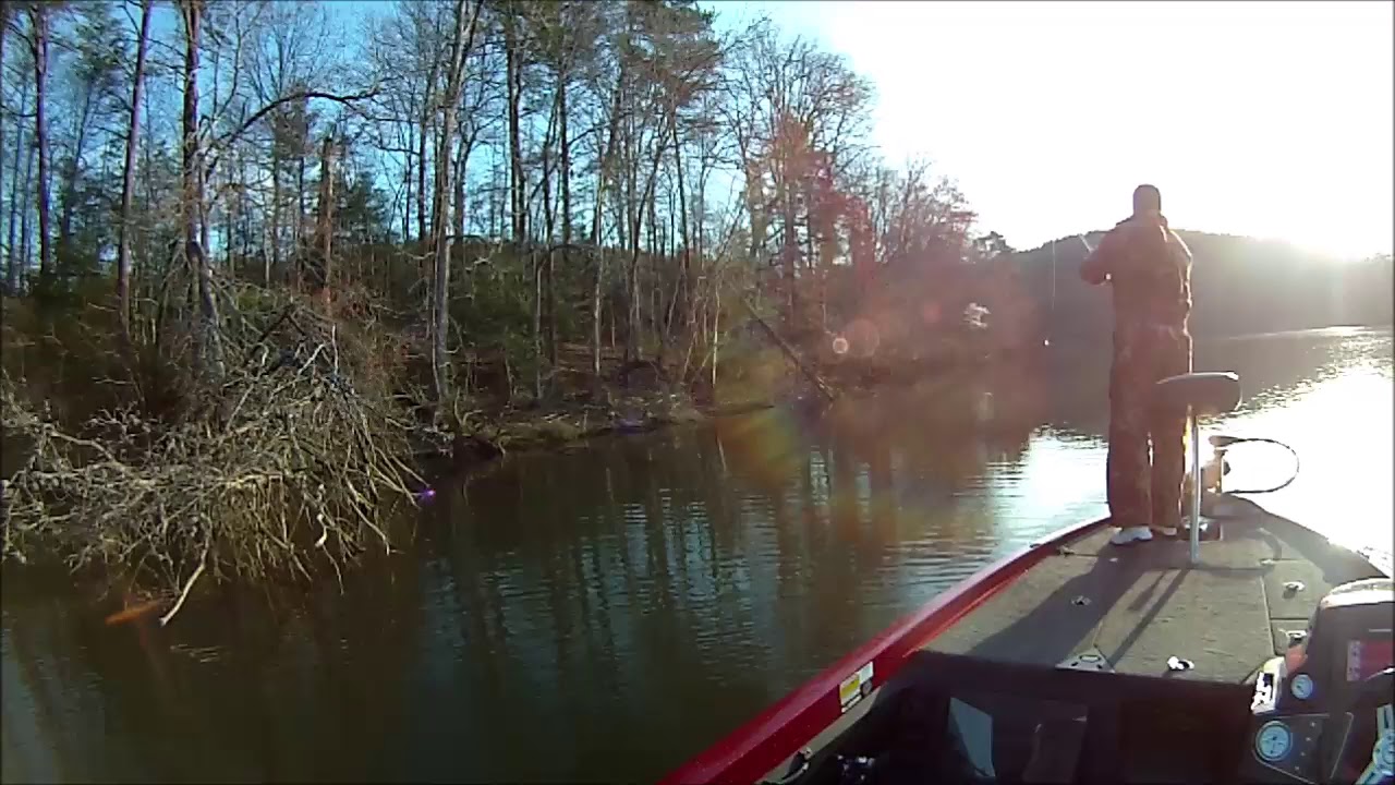 Hangin out on lake rhodhiss YouTube