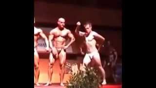 ПРИКОЛ ДРЫЩ ГОНИТ  С КУЛЬТУРИСТОВ FUN NEDOKACHANY bodybuilder drives(ПРИКОЛ НЕДОКАЧАНЫЙ КУЛЬТУРИСТ ГОНИТ FUN NEDOKACHANY bodybuilder drives ПОДБОРКА ПРИКОЛОВ 2015. Смешные видео приколы и ..., 2015-08-25T12:43:38.000Z)