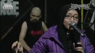 PUJANGGA - DHEEPOOSTY ( live season @NoiseGarage