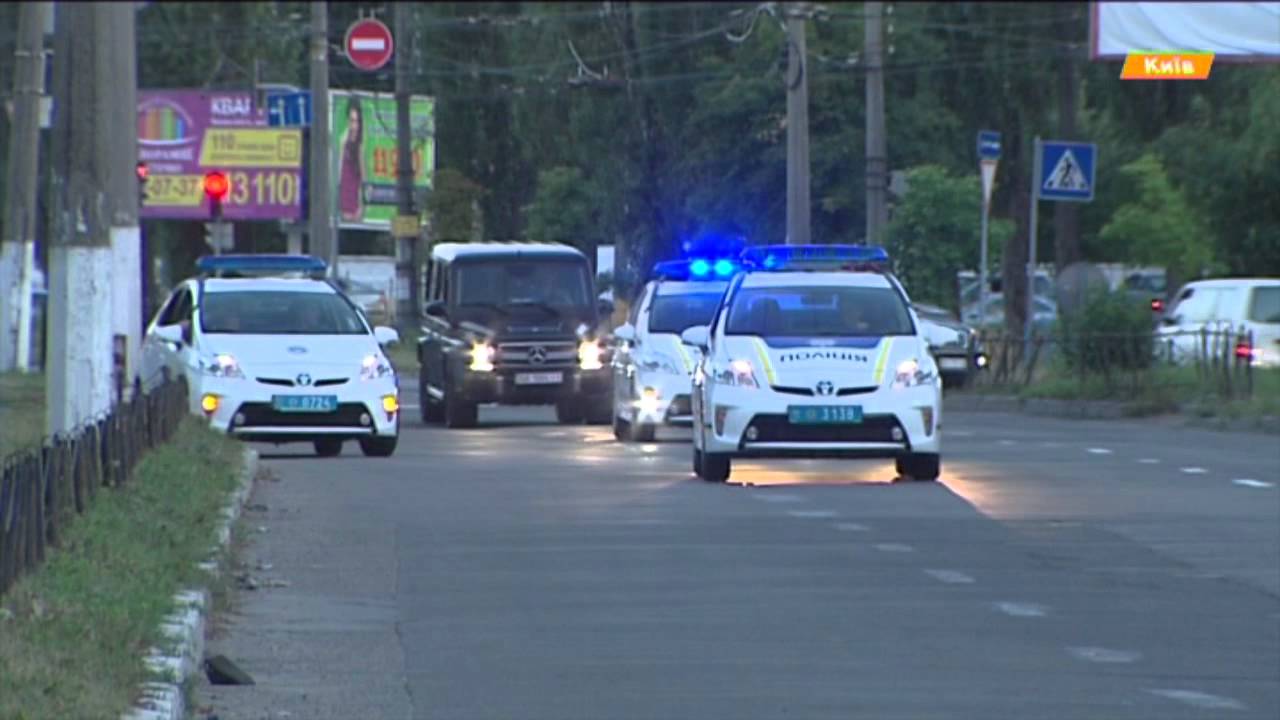 Полиция едет на вызов. Полиция едет на вызов