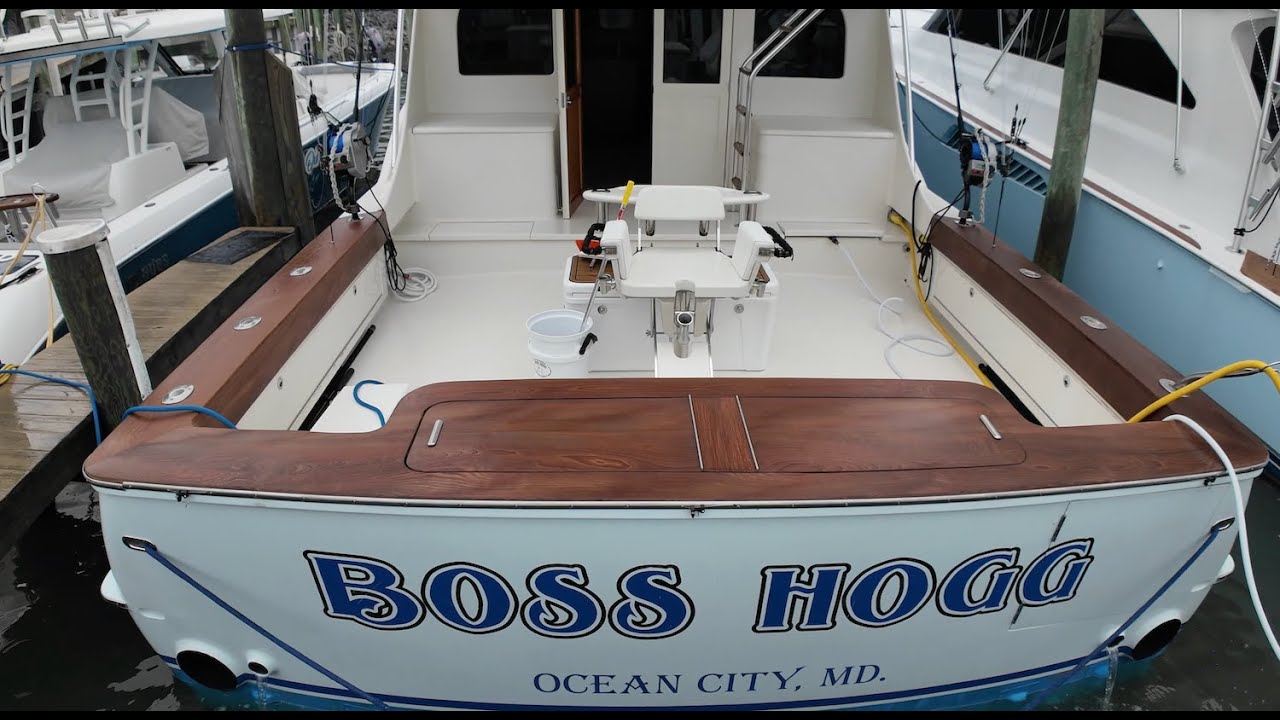 Offshore Charter Boat Tour - Boss Hogg - 61' Blackwell