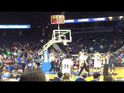 Depaul Vs Uconn, 1/28/09 Oop to thabeet