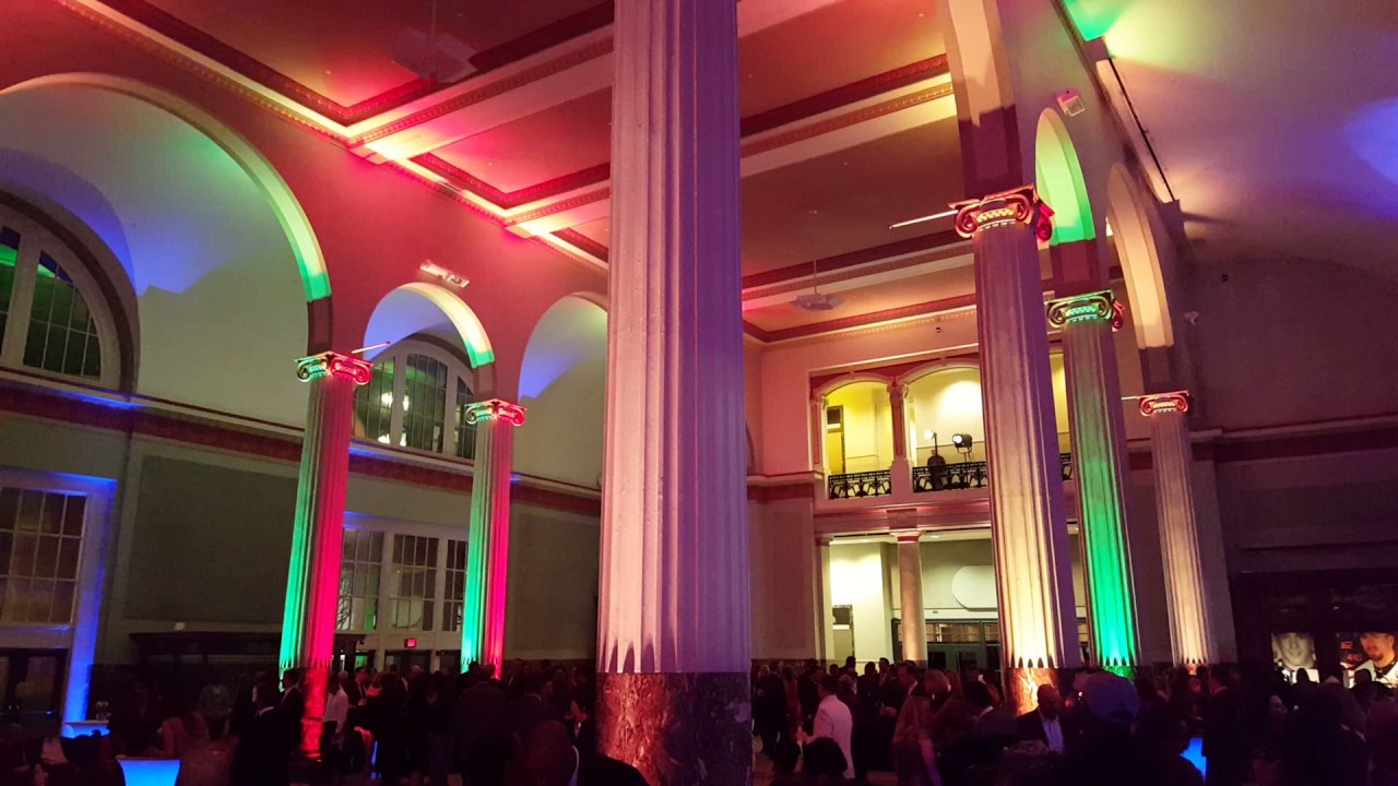 ild wireless led uplighting at union station minute maid park