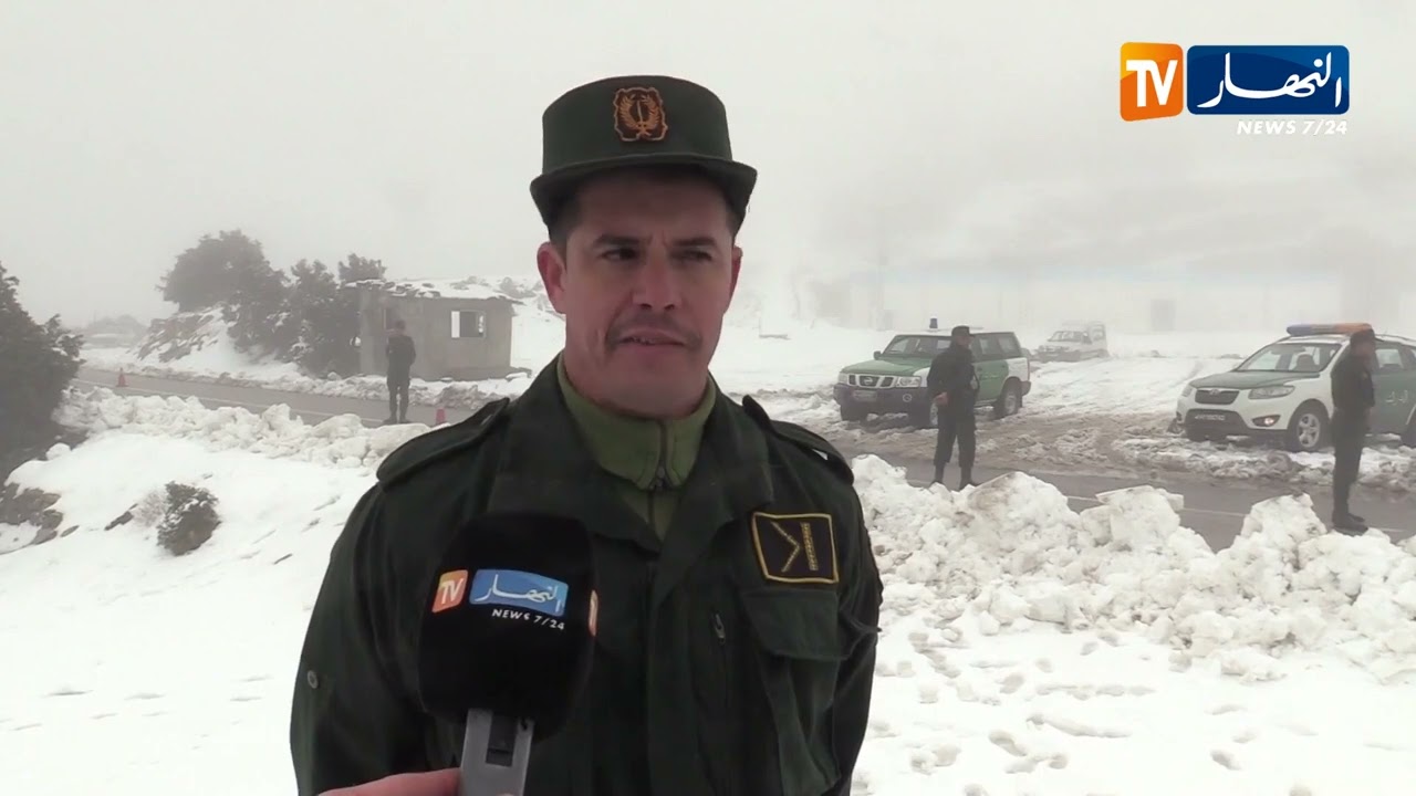 برج بوعريريج /الدرك الوطني ببرج زمورة يتدخل لفتح الطرق المغلقة بسبب الثلوج