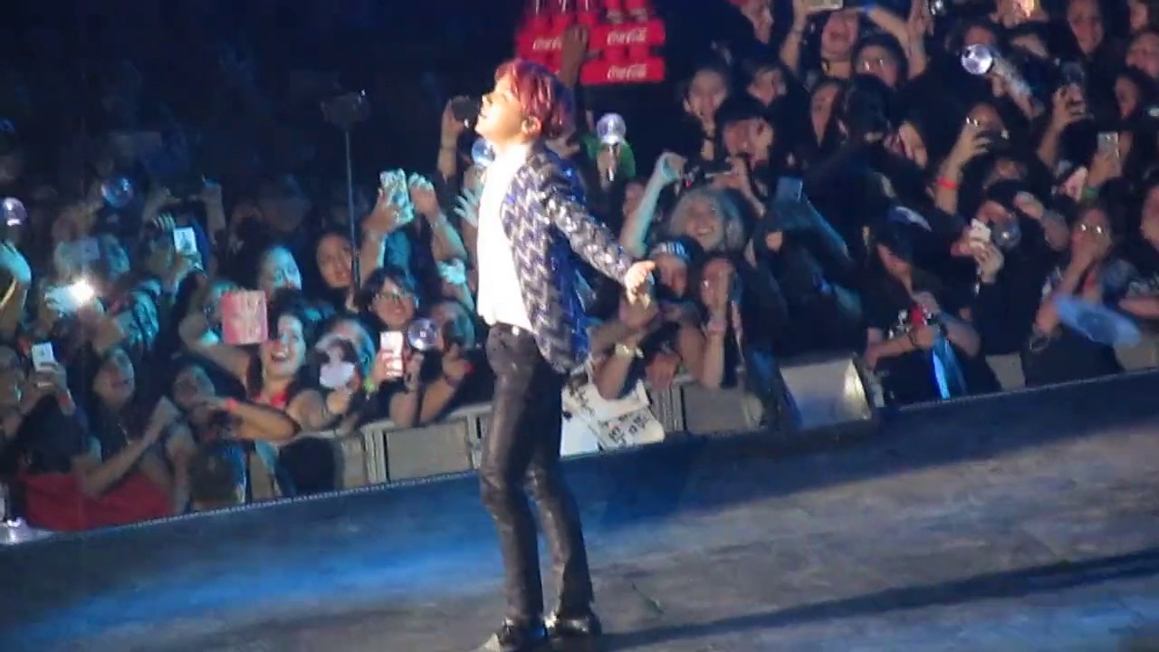 [170311] BTS The Wings Tour in Chile - MAMA (J-Hope Solo) HD Fancam - YouTube