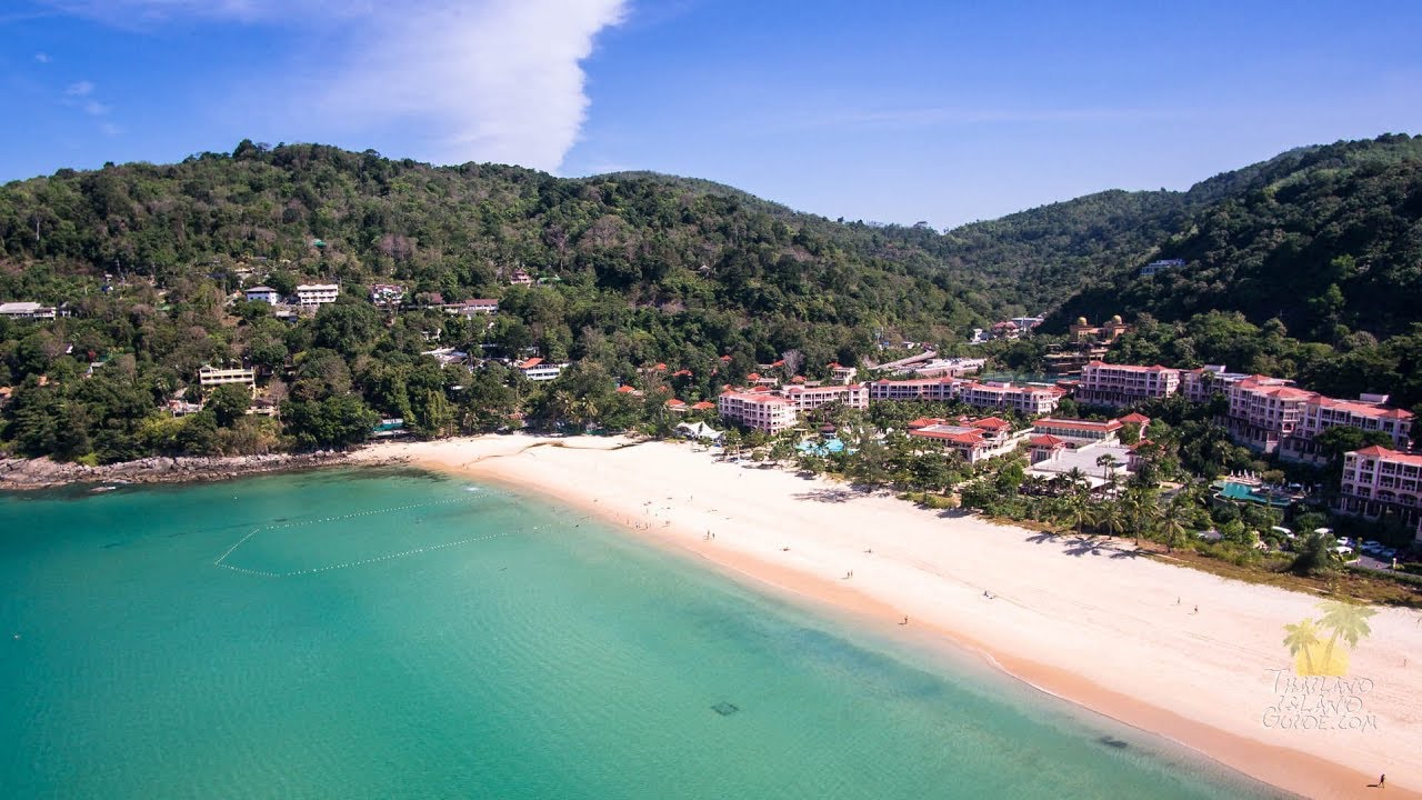 Karon beach - Thailand walk December 2017 4K video part 1