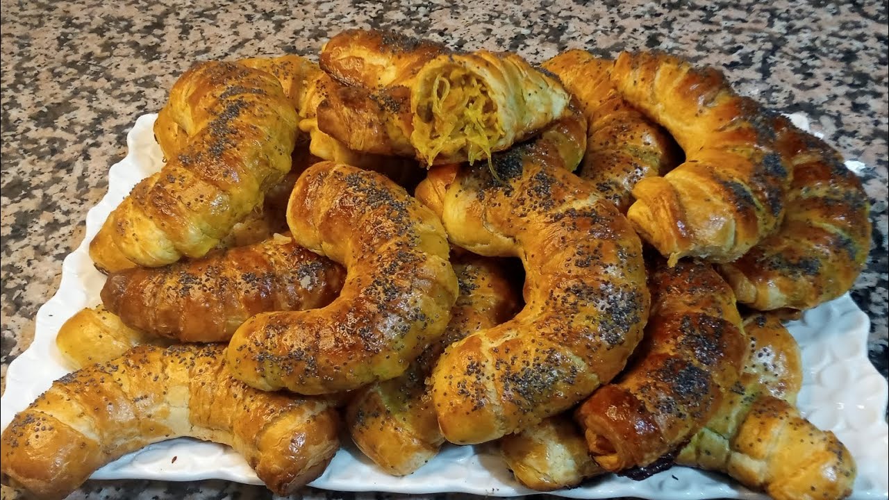 اشهى فطائر مقرمشه بحشوة الدجاج🐔 لذيذة 😋وعجين مورق ياسلام جربوه وردو عليا الخبار👍👍👍👍🇲🇦