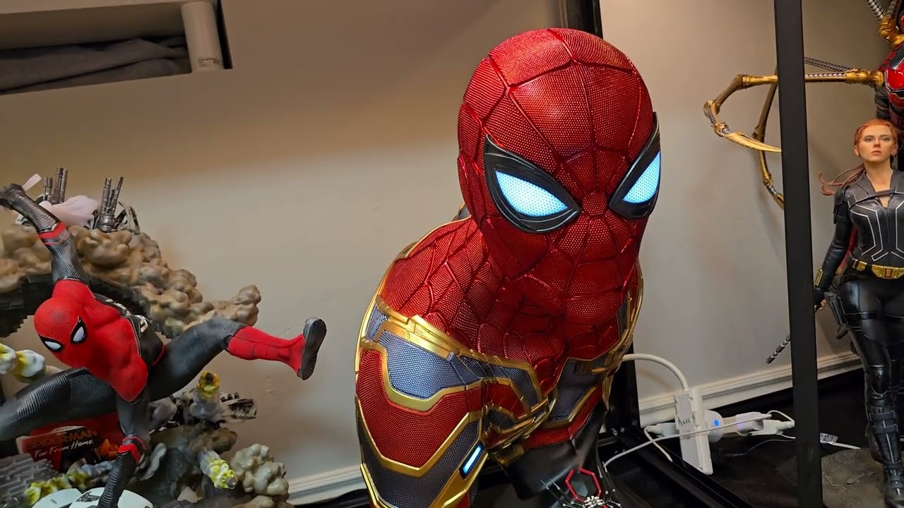 queen studios アイアンスパイダー　ライフサイズバスト hq720.jpg?sqp=-