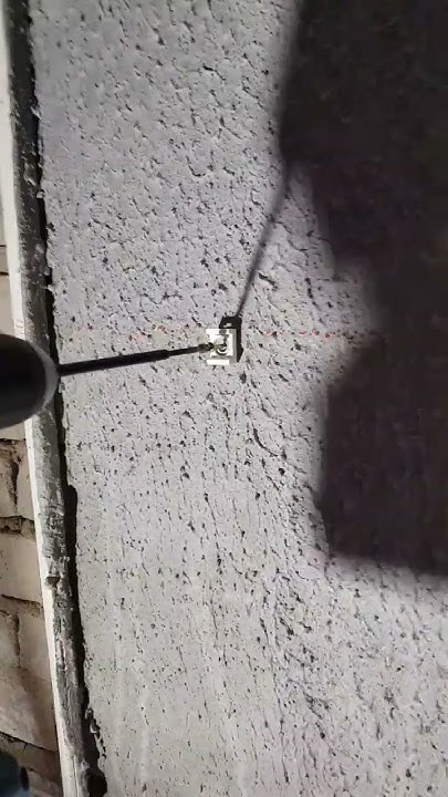 Площадка для крепления кабеля стяжкой.#электромонтаж #electrician # ...