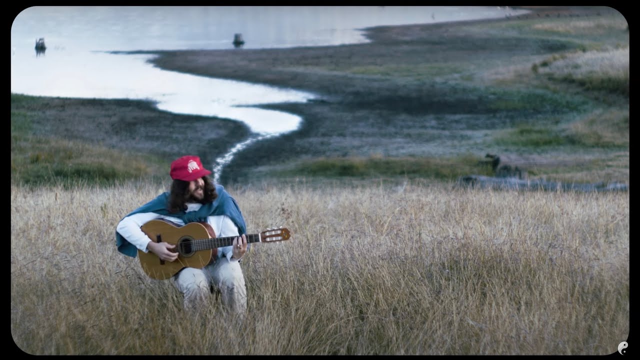 {artistName} adlı sanatçının {trackName} müzik videosunu izle