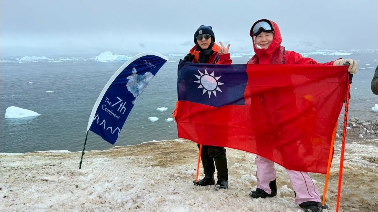 新春南極之旅：踏上南極大陸，跳入南冰洋