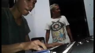 Soldier of fortune--Cover. waktu di kediaman BPK Alam. Obe. Desa Buku Utara. kec Belang. Mitra.