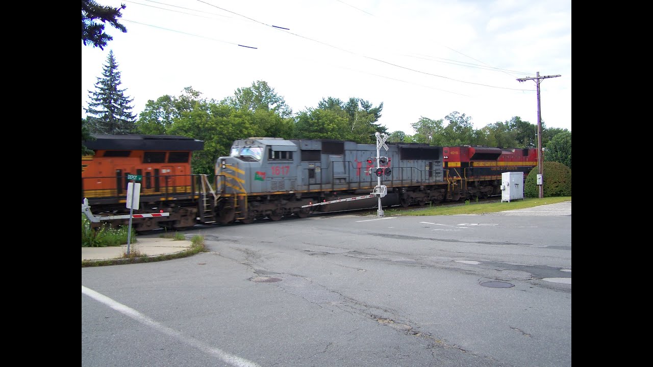 crashes on air NS 205 with TFM & KCS Orange To Farley, MA.