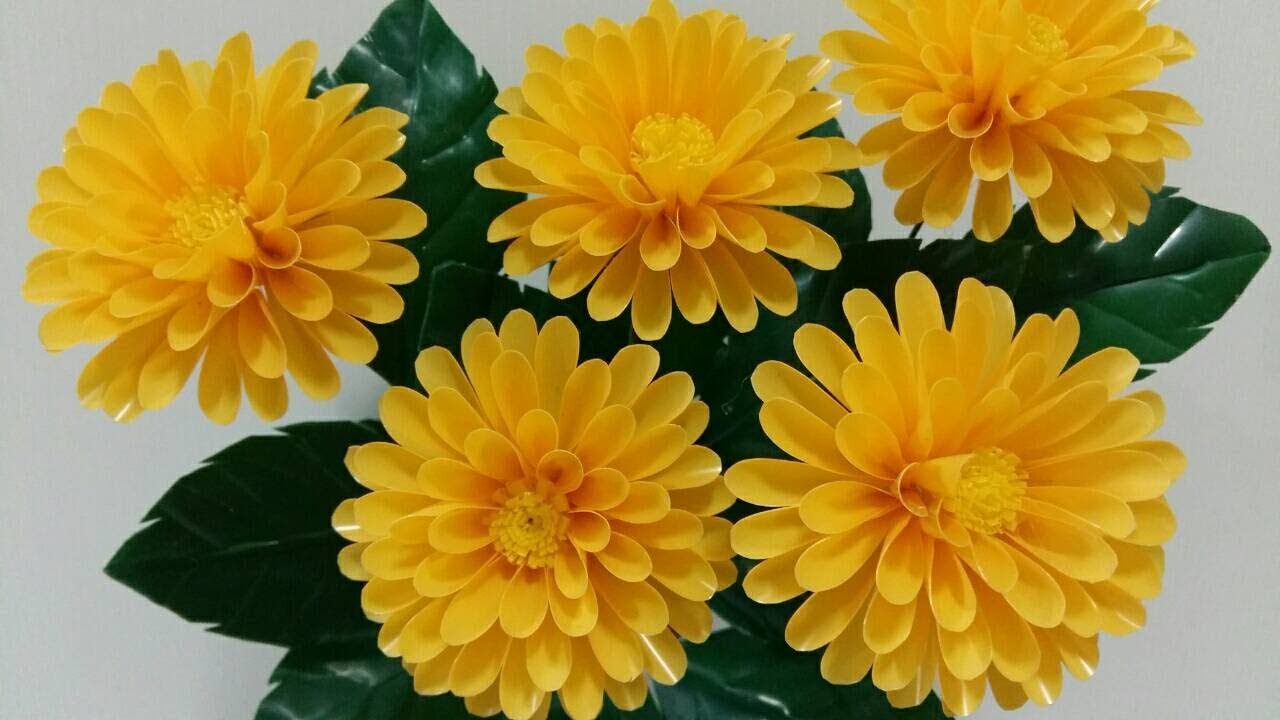 ดอกไม้จากหลอด ดอกรักแรกพบ(รักเร่)จากหลอด by มายมิ้นท์ Dahlia Flower From Drinking Straws.