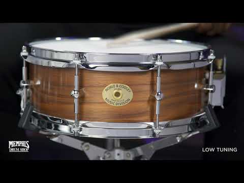 Noble & Cooley 13x5 Solid Shell Classic Walnut Snare Drum (FGSSW135NOFG)