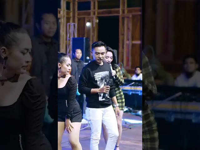 REMBULAN MALAM - LALA WIDI FT GERRY MAHESA - NEW.MONATA#dangdut #dangdutkoplo #shorts class=