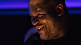 Shaquille O’Neal sounds like a women scene — Hubie Halloween (2020)