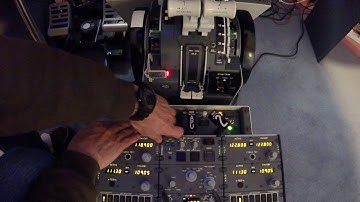 XP11 B738X (Zibo Mod) testing the fire system