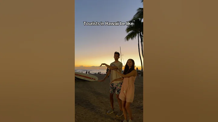 Our hula skills after one lession 😂 #huladance #hawaii #tourist #traveler #waikikibeach #shorts