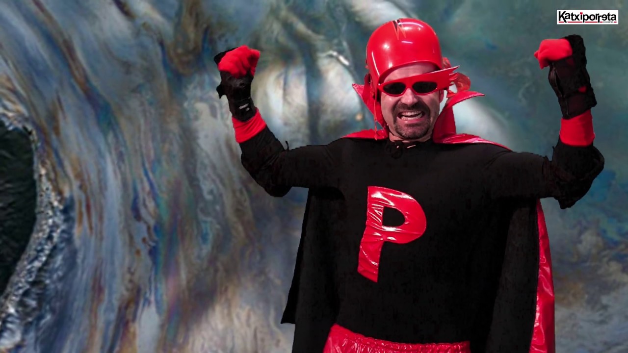 PLASTIKER bideoklipa - TXO MIKMAK TXIKIA DVDa