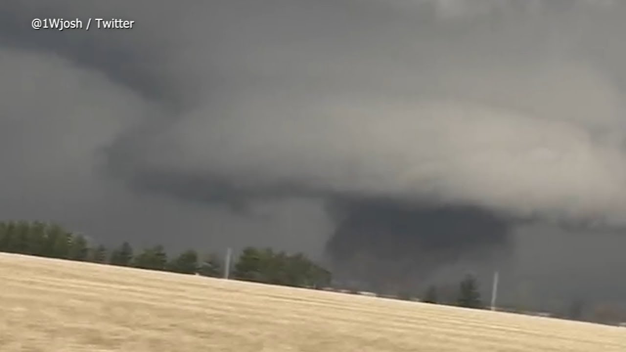 Deadly tornadoes, severe storms devastate Midwest, South - YouTube