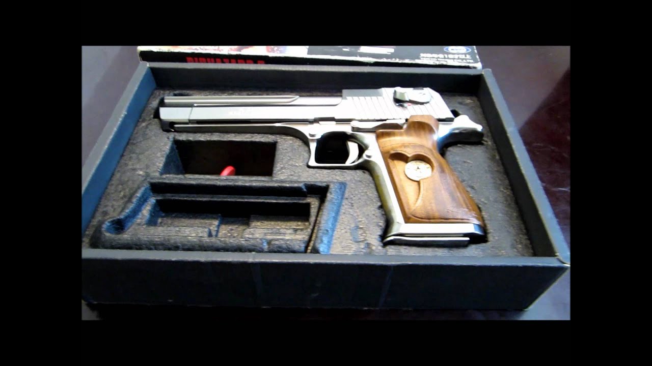 BIOHAZARD 2 DESERT EAGLE REVIEW & SHOOTING! - YouTube