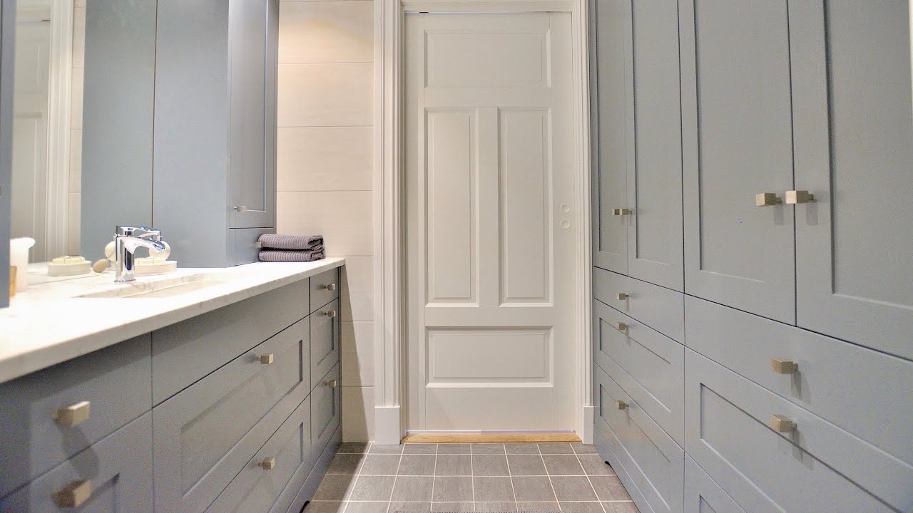 Baderom i hav inspirert blått