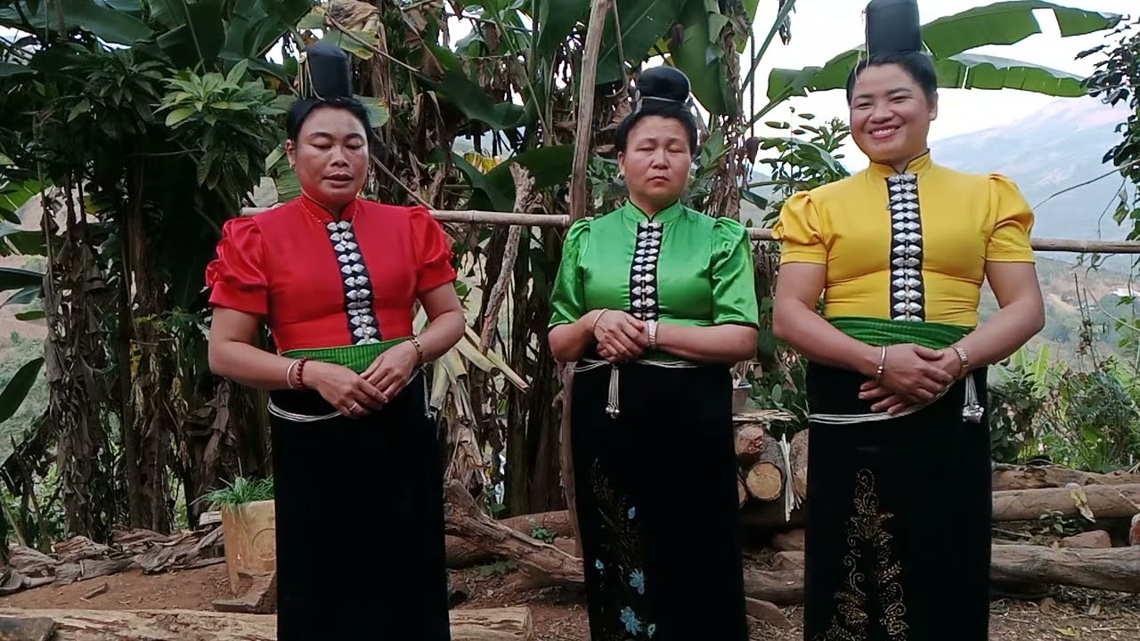 Lường chu và lò thiện hát đồng viên chị Tòng dịên hoàn cảnh khó khăn pi nọng ơi 