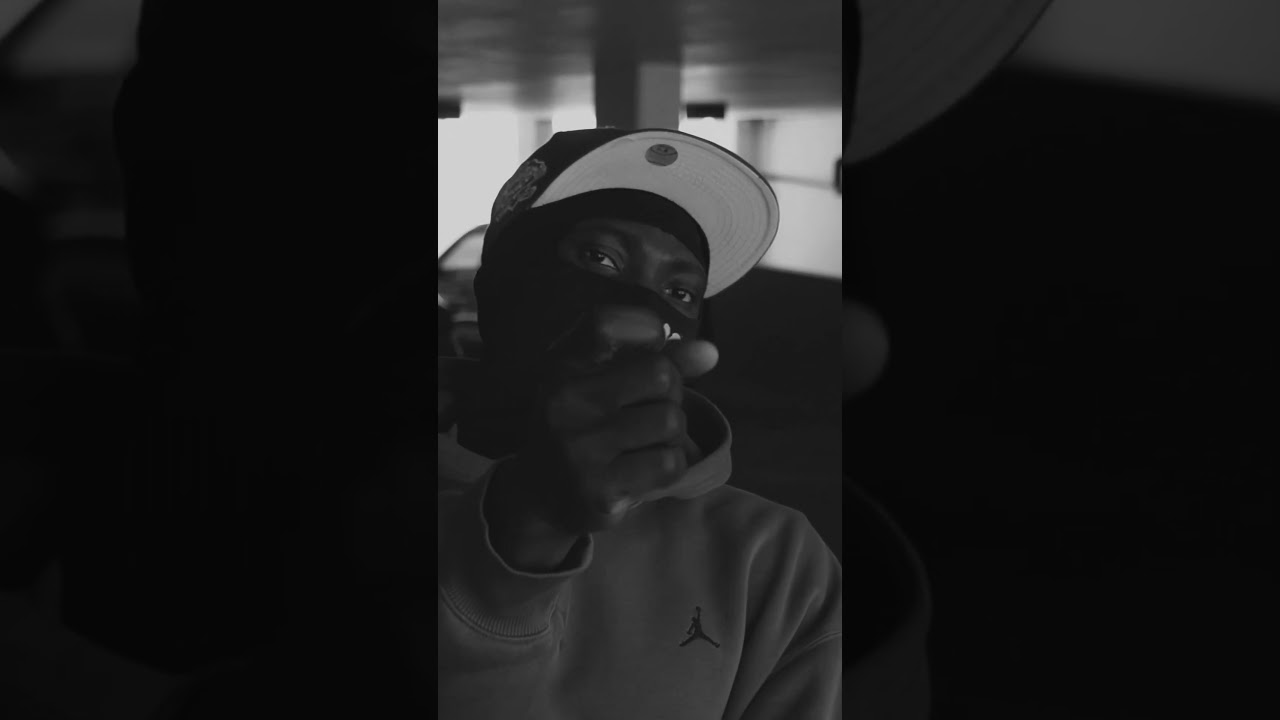 &lsquo;Still got my mask on face&rsquo; 🎶🏀 #stephcurry #drill #nba #basketball #rap #music