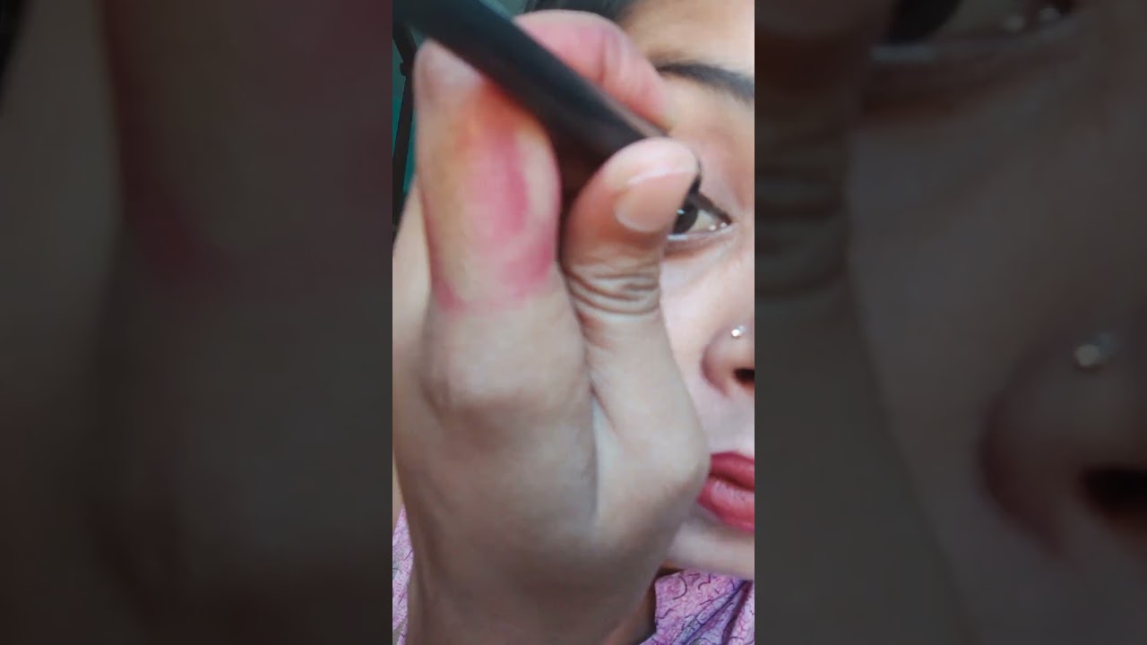 Liner for hooded eye_