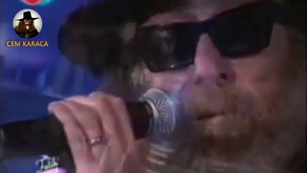 Cem Karaca ve Yol Arkadaşları | Ömrüm (Yüksek Ses Kalitesi Canlı)