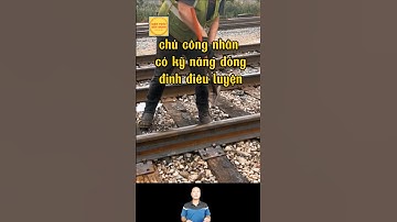 kĩ năng đóng đinh điêu luyện công nhân làm ray tàu ⛏🚂👌 #công_nhân #kiến_thức_xây_dựng # #xây_dựng