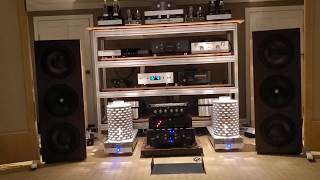 $40,000 Tube Mono amps VS $15K Class D Mono amps
