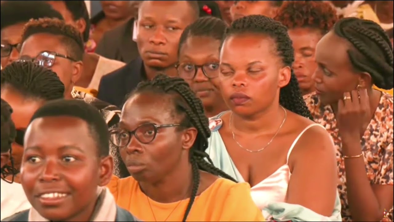 PADIRI W'IGITONORE YAHAWE IMPANURO N'UMUBYEYI MURI MISA YE Y'UMUGANURA  MURI PAROISSE YA ZAZA